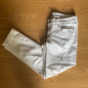 Levi’s Denizen Boyfriend White Denim Jeans